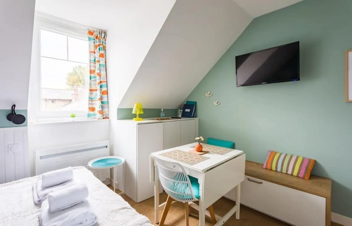 Le Petit Nid - Joli Studio Renove - Plage A 5 Min Dinard